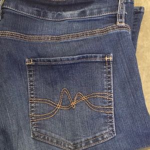 Jeans,  New York & Company, 12